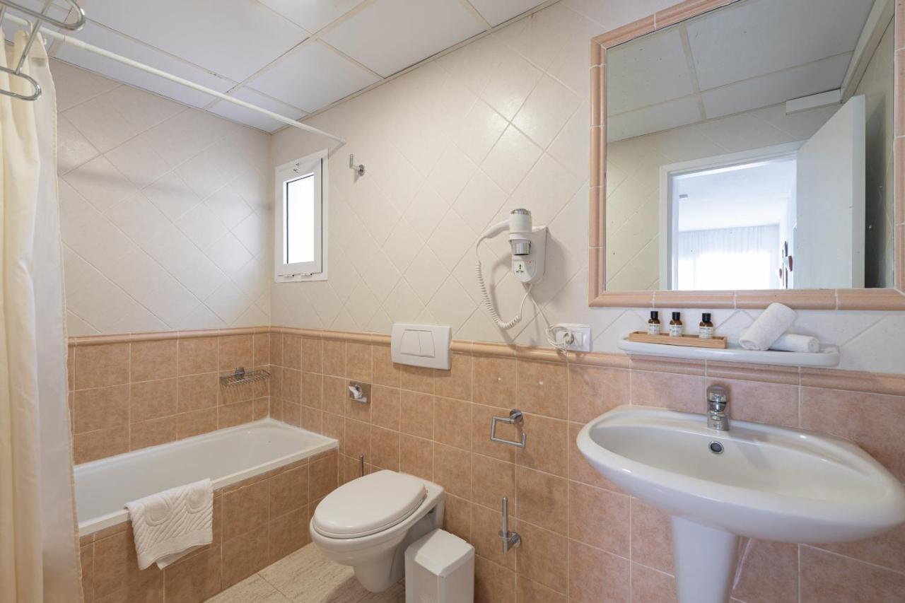 Appartement Apartamento 1 Con Terraza Y Piscina En Corralejo Extérieur photo